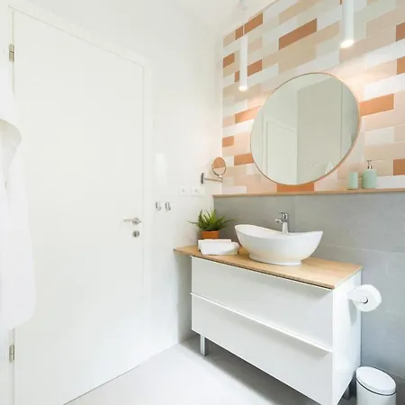Apartment Carob In City Center Split